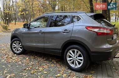 Внедорожник / Кроссовер Nissan Qashqai 2015 в 