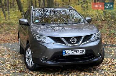 Внедорожник / Кроссовер Nissan Qashqai 2015 в 