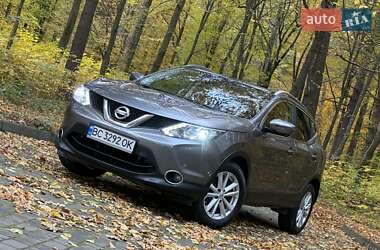Внедорожник / Кроссовер Nissan Qashqai 2015 в 