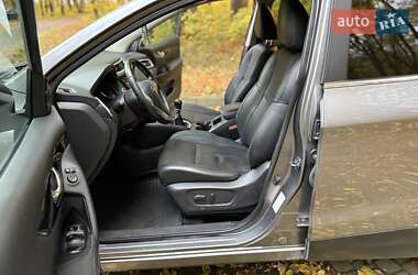 Внедорожник / Кроссовер Nissan Qashqai 2015 в 
