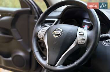 Внедорожник / Кроссовер Nissan Qashqai 2015 в 