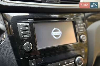 Внедорожник / Кроссовер Nissan Qashqai 2015 в 
