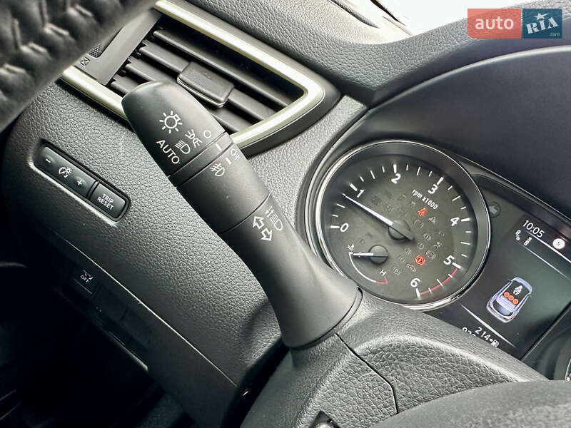 Позашляховик / Кросовер Nissan Qashqai 2017 в Кам'янець-Подільському