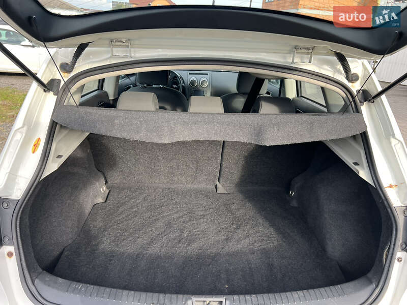 Позашляховик / Кросовер Nissan Qashqai 2012 в Камені-Каширському