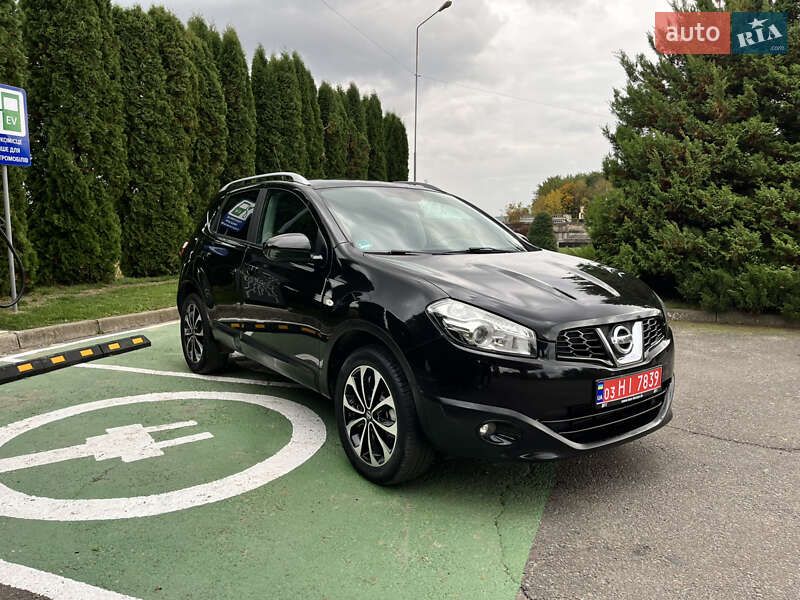 Внедорожник / Кроссовер Nissan Qashqai 2011 в Млинове