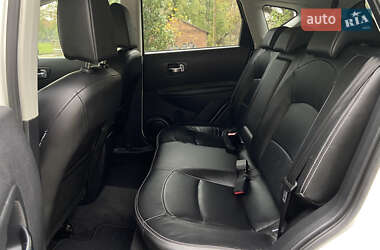 Внедорожник / Кроссовер Nissan Qashqai 2012 в 