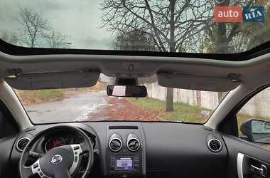 Позашляховик / Кросовер Nissan Qashqai 2012 в  фото 25 Позашляховик / Кросовер Nissan Qashqai 2012 в