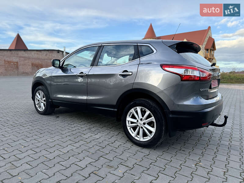 Внедорожник / Кроссовер Nissan Qashqai 2015 в Бережанах