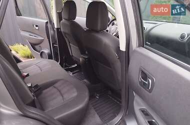 Внедорожник / Кроссовер Nissan Qashqai 2012 в 