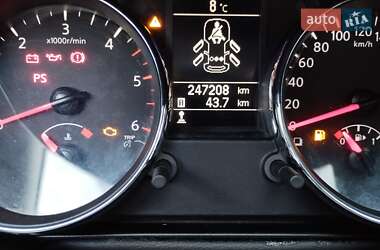Внедорожник / Кроссовер Nissan Qashqai 2012 в 