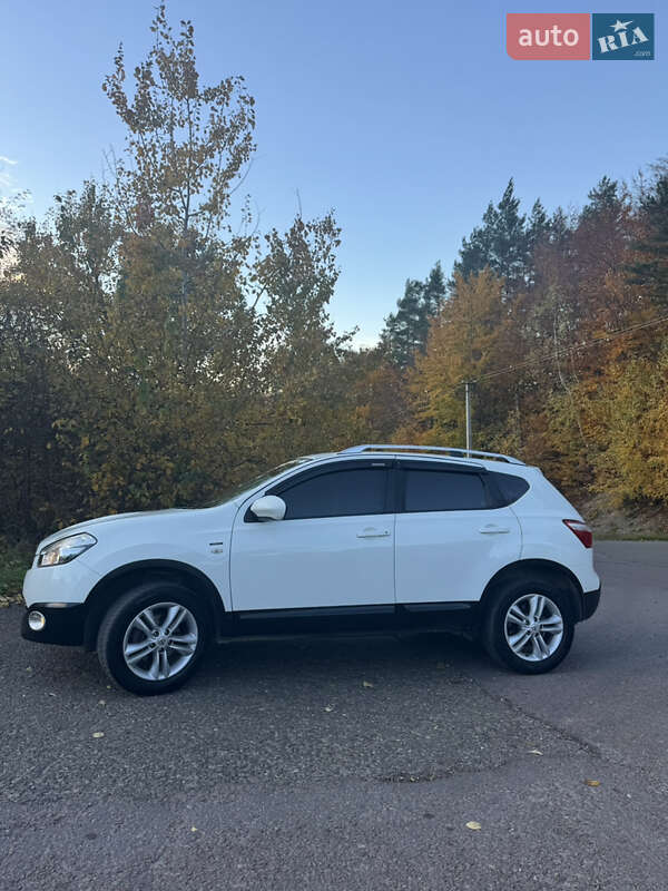 Позашляховик / Кросовер Nissan Qashqai 2011 в Долині