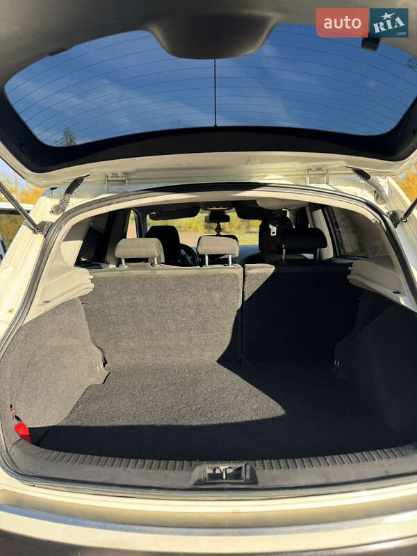 Позашляховик / Кросовер Nissan Qashqai 2011 в Долині