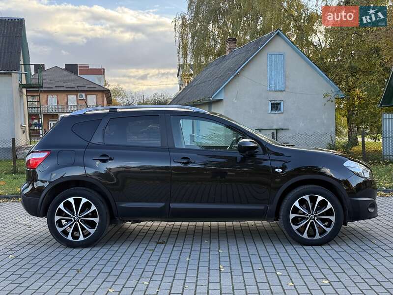 Внедорожник / Кроссовер Nissan Qashqai 2013 в Бродах
