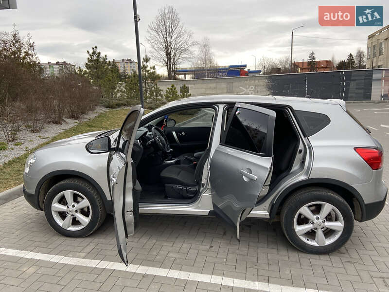 Позашляховик / Кросовер Nissan Qashqai 2009 в Івано-Франківську