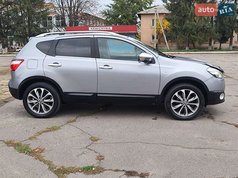 Внедорожник / Кроссовер Nissan Qashqai 2011 в Новоархангельске