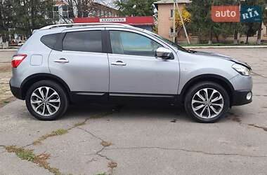 Внедорожник / Кроссовер Nissan Qashqai 2011 в 