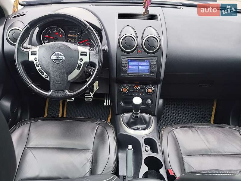 Внедорожник / Кроссовер Nissan Qashqai 2011 в Новоархангельске