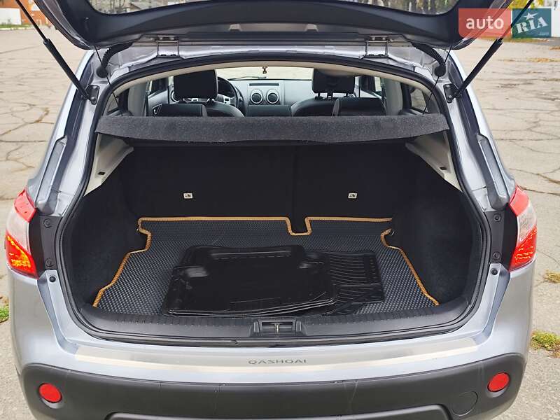 Внедорожник / Кроссовер Nissan Qashqai 2011 в Новоархангельске