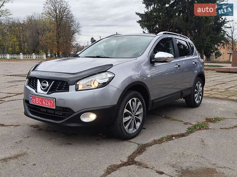 Внедорожник / Кроссовер Nissan Qashqai 2011 в Новоархангельске