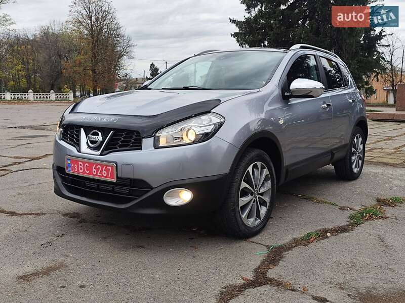 Внедорожник / Кроссовер Nissan Qashqai 2011 в Новоархангельске