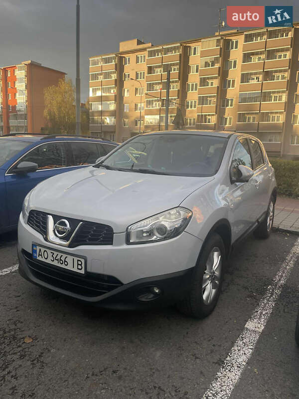 Позашляховик / Кросовер Nissan Qashqai 2011 в Терновому