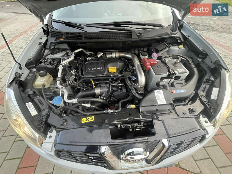 Позашляховик / Кросовер Nissan Qashqai 2011 в Терновому