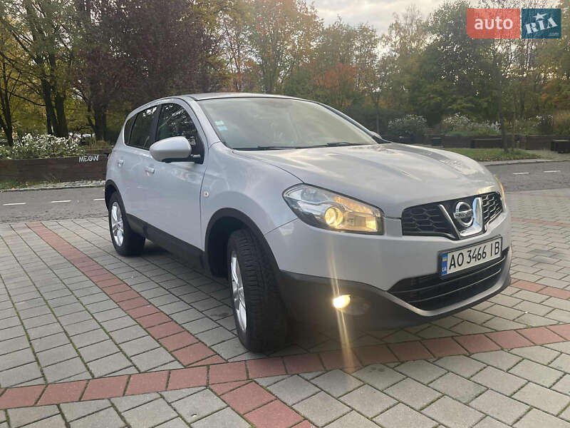 Позашляховик / Кросовер Nissan Qashqai 2011 в Терновому