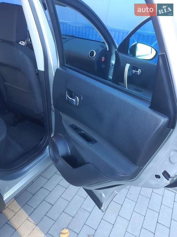 Внедорожник / Кроссовер Nissan Qashqai 2010 в Виннице