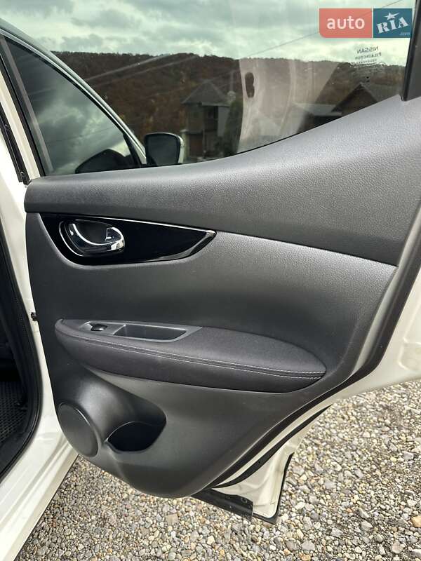 Позашляховик / Кросовер Nissan Qashqai 2016 в Бережанах фото 24 Позашляховик / Кросовер Nissan Qashqai 2016 в Бережанах