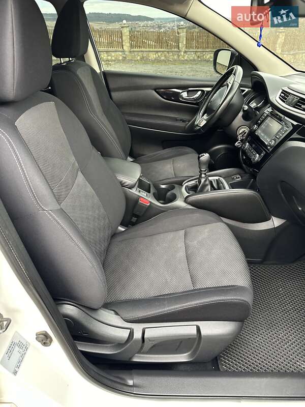 Позашляховик / Кросовер Nissan Qashqai 2016 в Бережанах фото 25 Позашляховик / Кросовер Nissan Qashqai 2016 в Бережанах