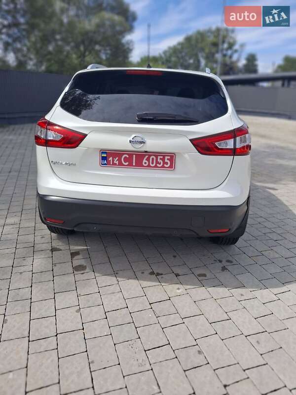 Внедорожник / Кроссовер Nissan Qashqai 2015 в Львове