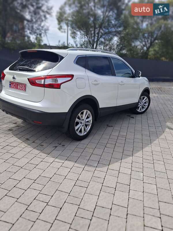 Внедорожник / Кроссовер Nissan Qashqai 2015 в Львове