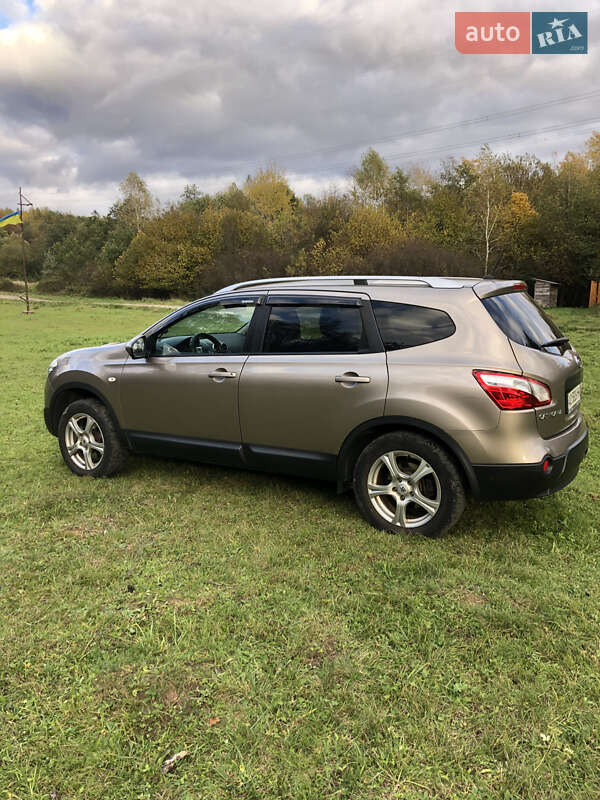 Внедорожник / Кроссовер Nissan Qashqai 2012 в Ужгороде фото 2 Внедорожник / Кроссовер Nissan Qashqai 2012 в Ужгороде