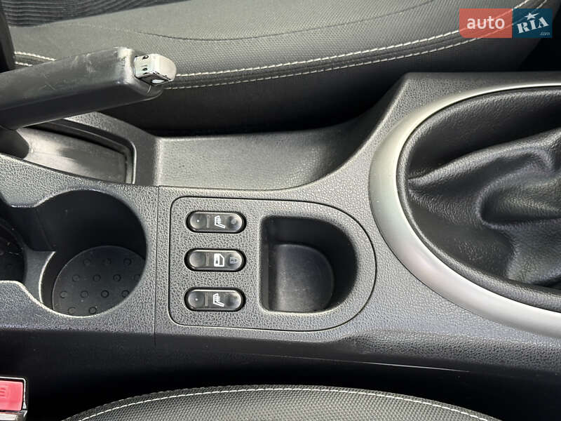 Внедорожник / Кроссовер Nissan Qashqai 2011 в Косове