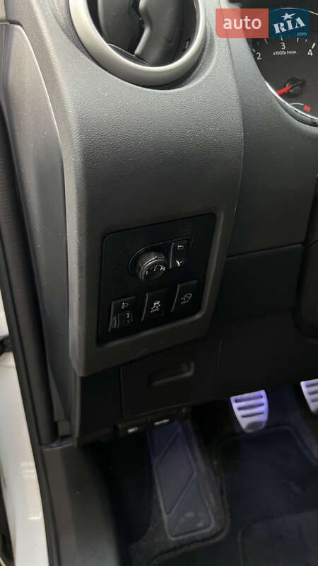 Внедорожник / Кроссовер Nissan Qashqai 2013 в Решетиловке фото 22 Внедорожник / Кроссовер Nissan Qashqai 2013 в Решетиловке