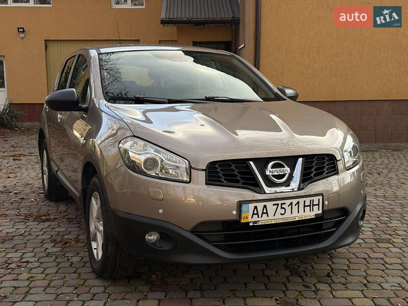Внедорожник / Кроссовер Nissan Qashqai 2012 в Тячеве