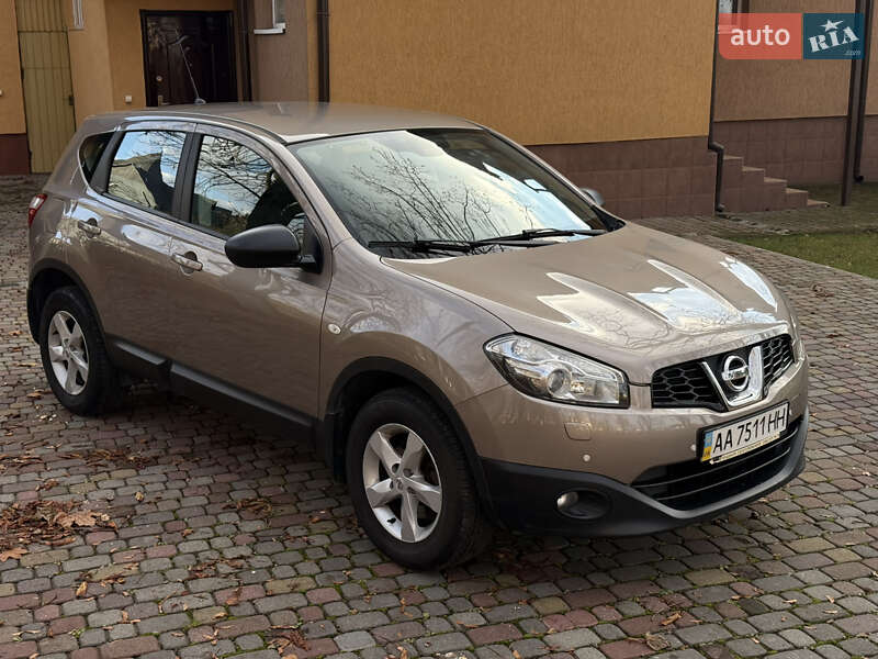 Внедорожник / Кроссовер Nissan Qashqai 2012 в Тячеве