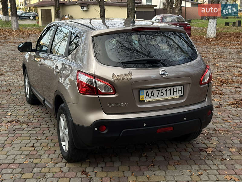 Внедорожник / Кроссовер Nissan Qashqai 2012 в Тячеве