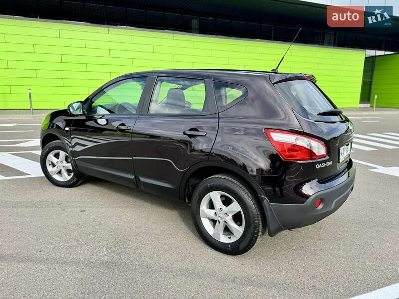 Внедорожник / Кроссовер Nissan Qashqai 2013 в Киеве