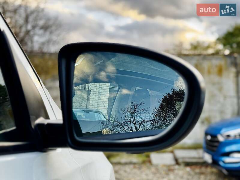 Внедорожник / Кроссовер Nissan Qashqai 2012 в Стрые