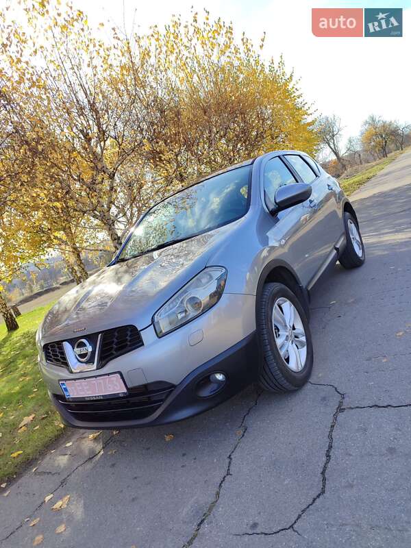 Внедорожник / Кроссовер Nissan Qashqai 2011 в Запорожье