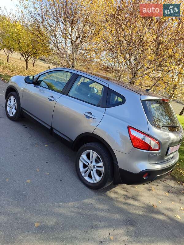 Внедорожник / Кроссовер Nissan Qashqai 2011 в Запорожье