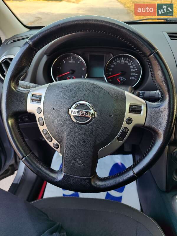 Внедорожник / Кроссовер Nissan Qashqai 2011 в Запорожье