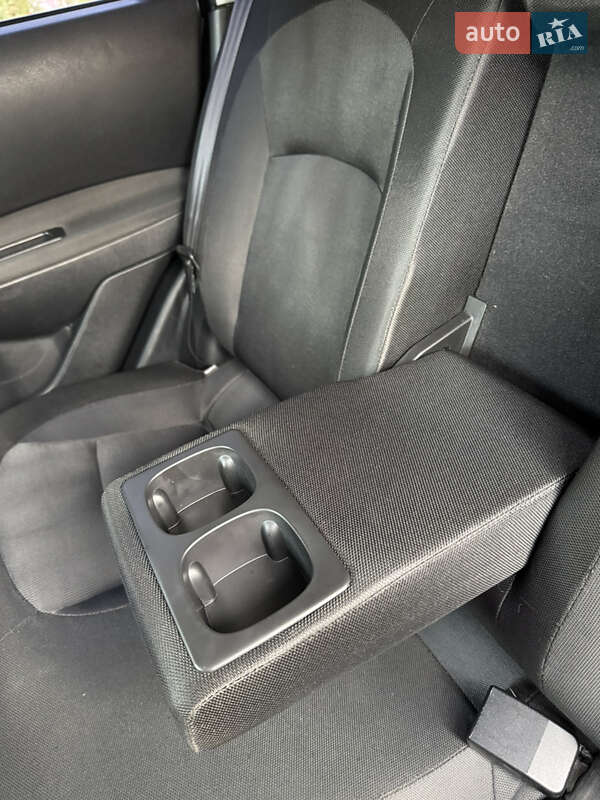 Внедорожник / Кроссовер Nissan Qashqai 2012 в Ровно