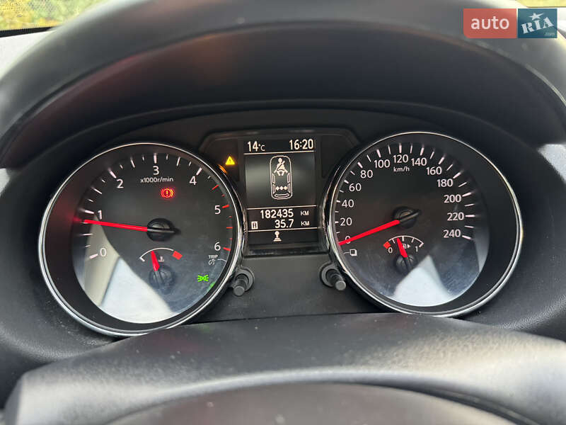 Внедорожник / Кроссовер Nissan Qashqai 2012 в Ровно