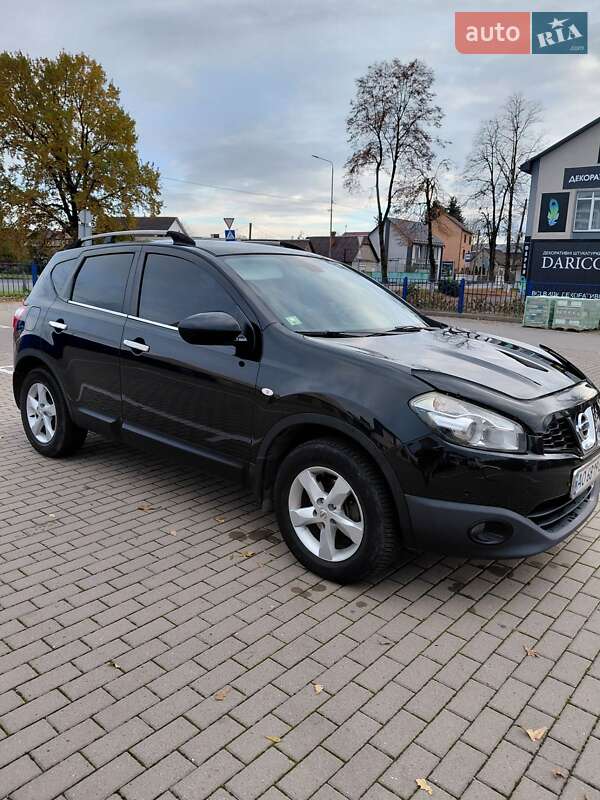 Внедорожник / Кроссовер Nissan Qashqai 2011 в Хусте