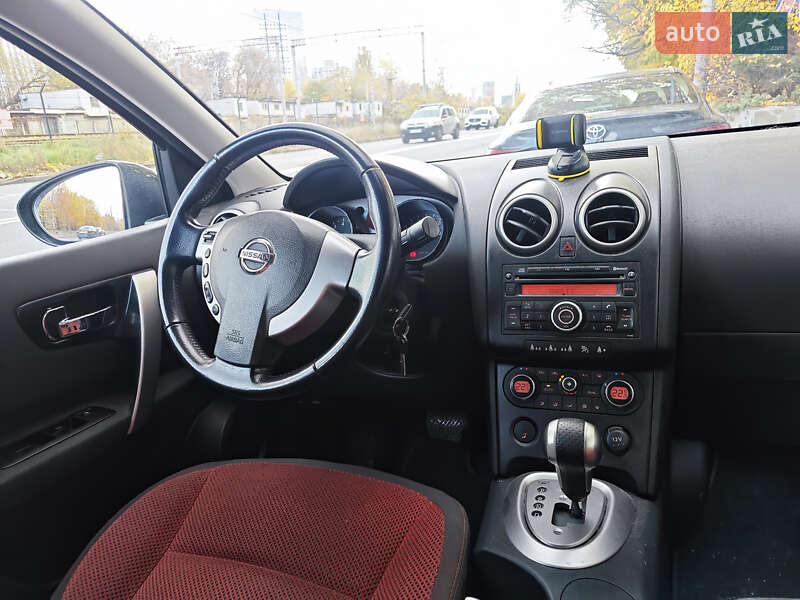 Позашляховик / Кросовер Nissan Qashqai 2007 в Києві