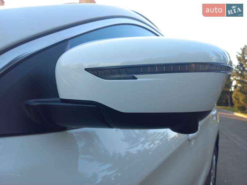 Позашляховик / Кросовер Nissan Qashqai 2015 в Тернополі фото 19 Позашляховик / Кросовер Nissan Qashqai 2015 в Тернополі