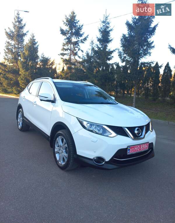 Позашляховик / Кросовер Nissan Qashqai 2015 в Тернополі фото 2 Позашляховик / Кросовер Nissan Qashqai 2015 в Тернополі