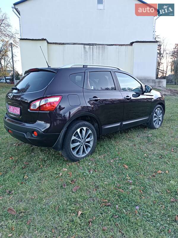 Позашляховик / Кросовер Nissan Qashqai 2010 в Вінниці